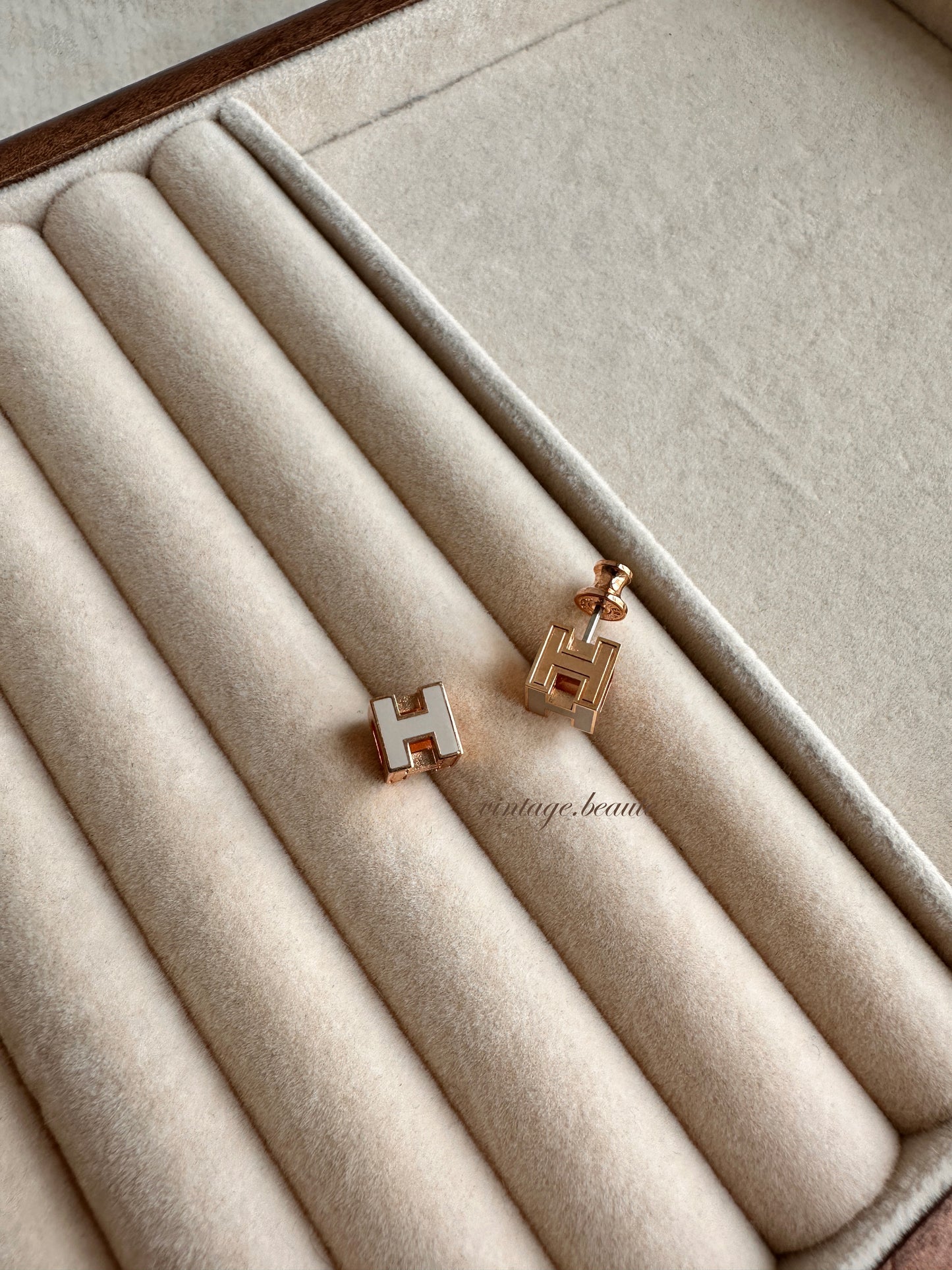Vintage Hermes Earring