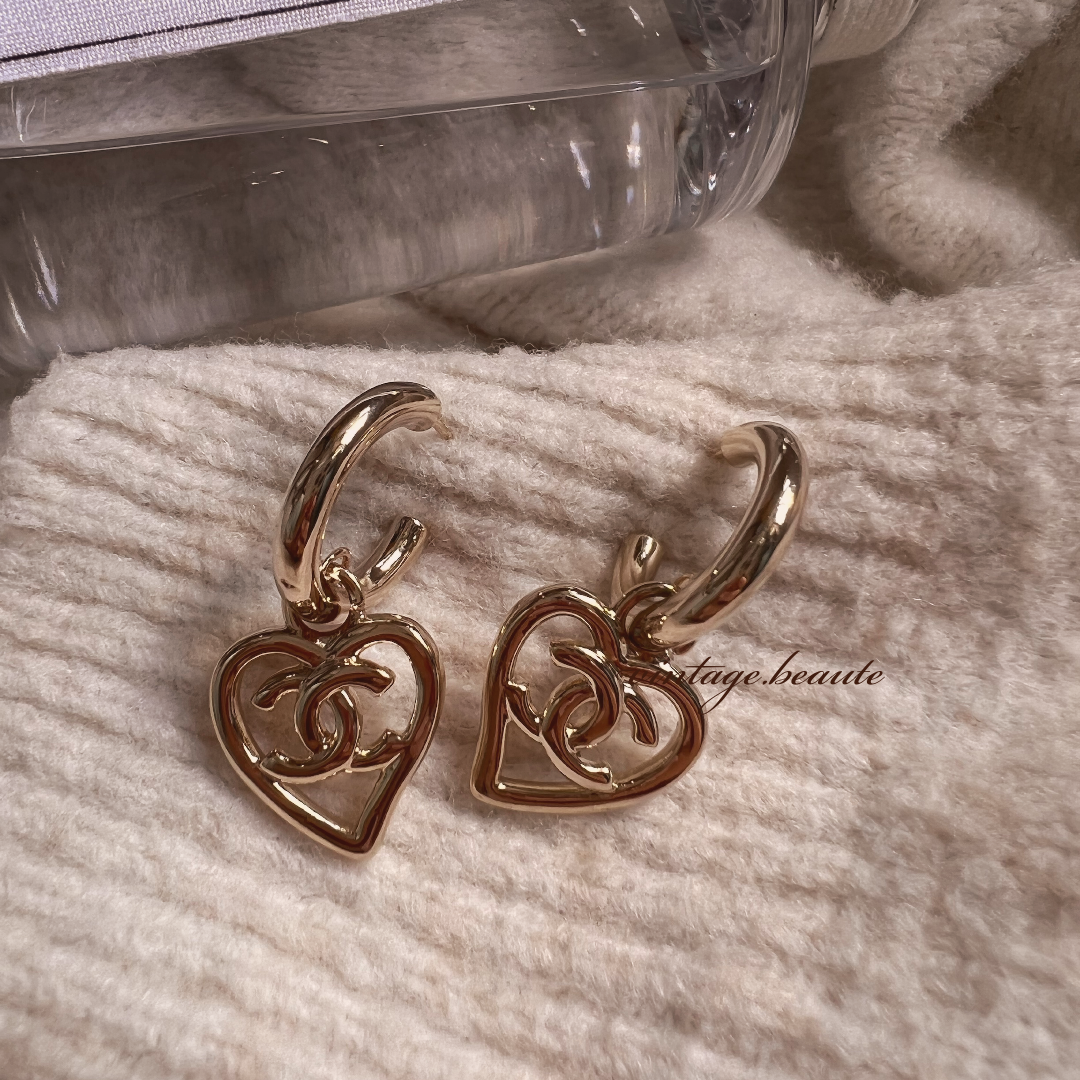 Vintage Chanel Earring