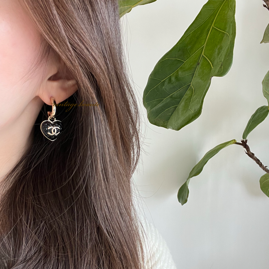Vintage Chanel Earring